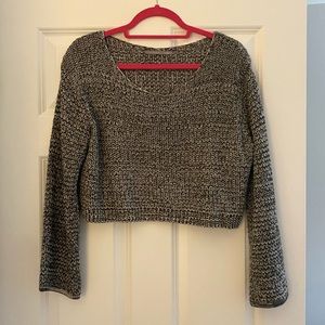 Cropped Loose Fitting Sweater. Size S. White and Brown Stitching.